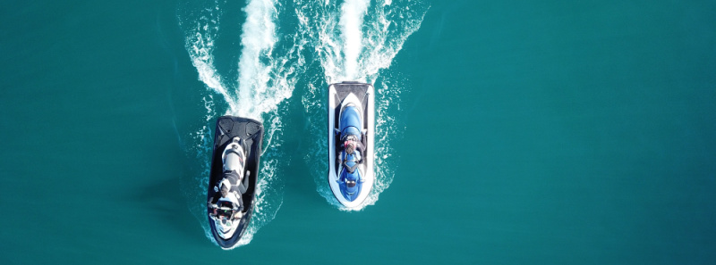 aerial view of jet skis
